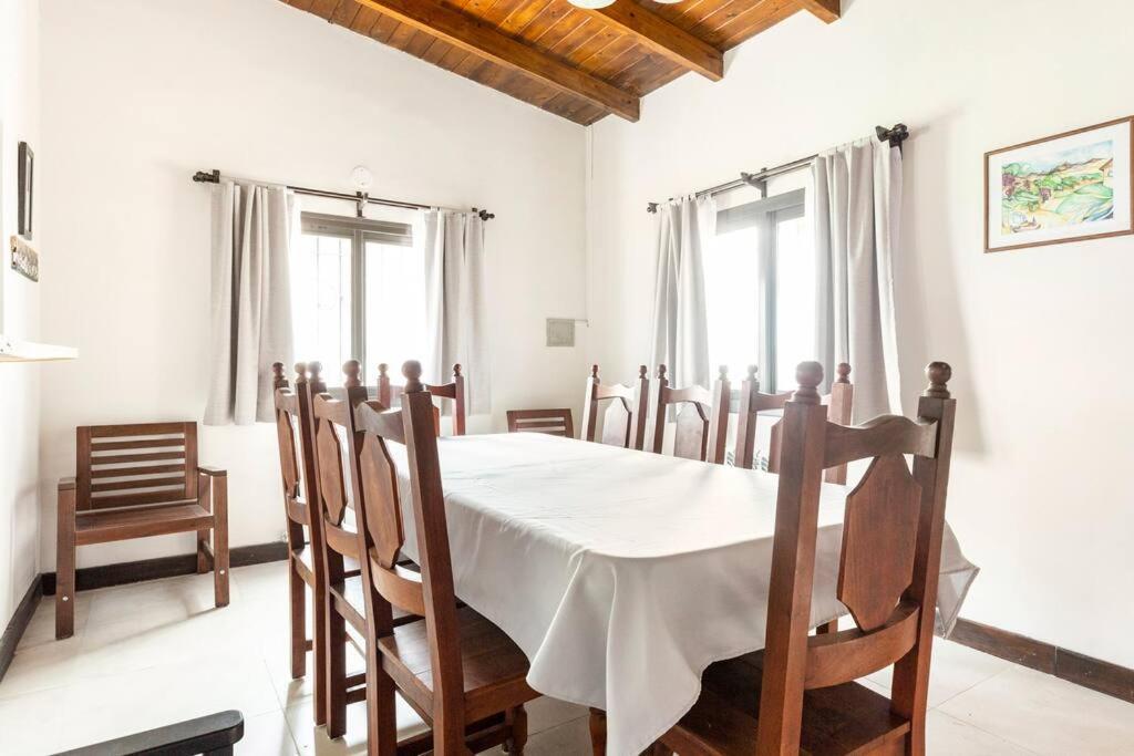Calivista Vineyard Country house *
